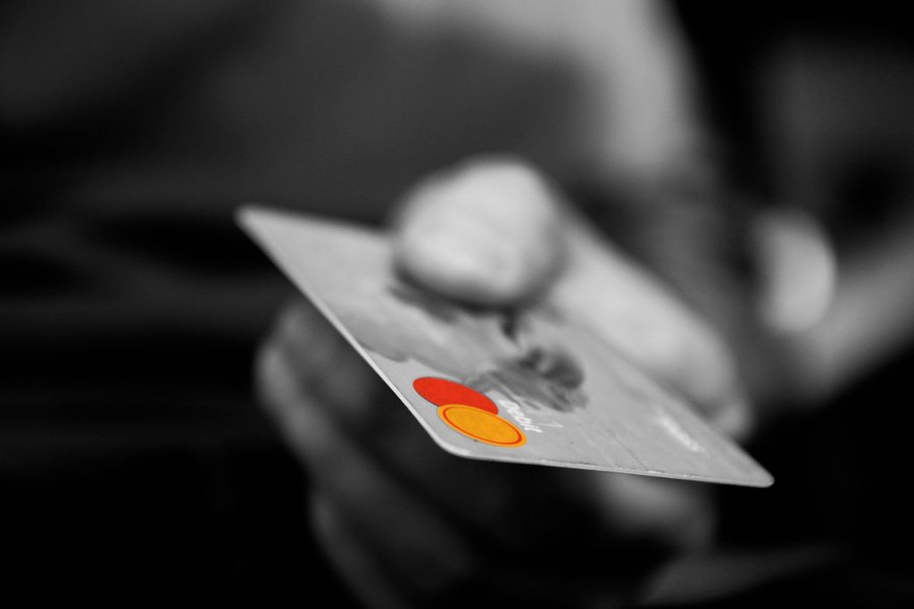 Dicas para aproveitar ao máximo os benefícios do cartão de crédito